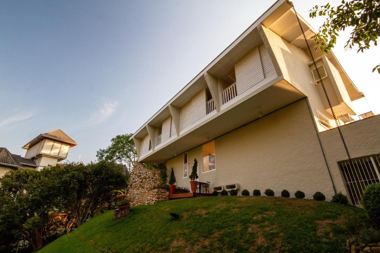 Bed and Breakfast Casa Sabor Chocolate Campos do Jordão Exterior foto